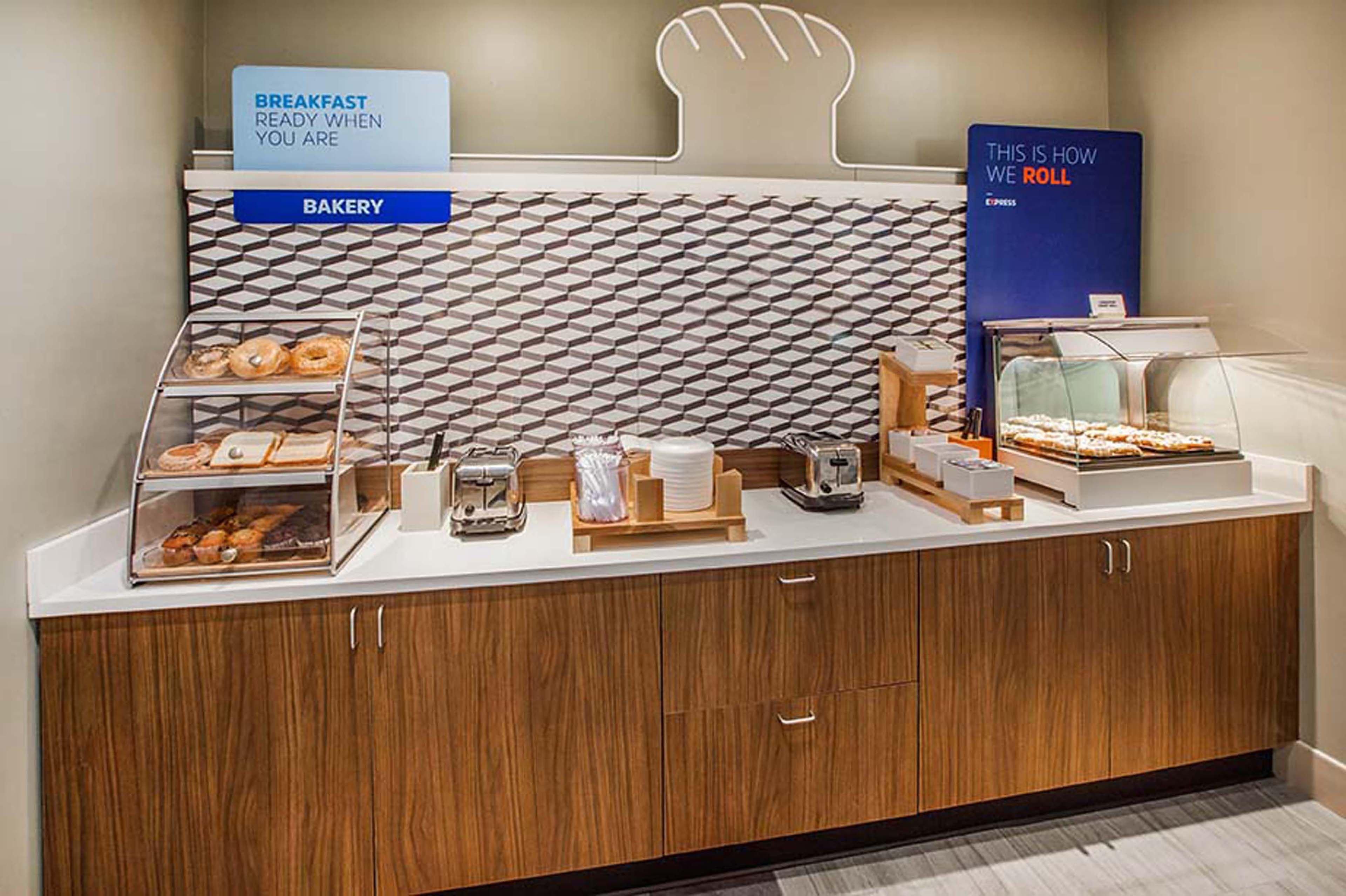 Holiday Inn Express & Suites Oak Ridge By Ihg Εξωτερικό φωτογραφία